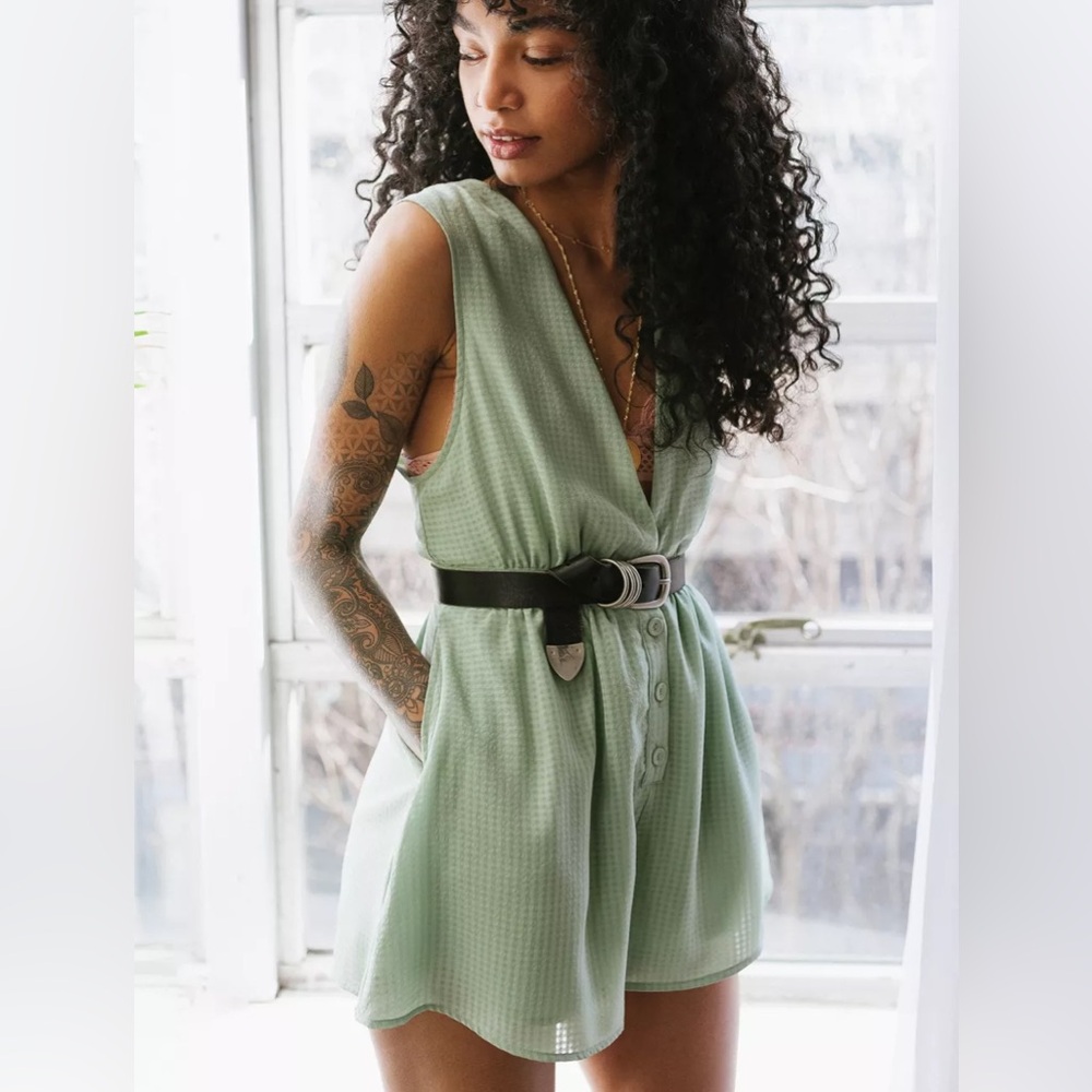 Urban Outfitters Green Gingham Sleeveless Romper
